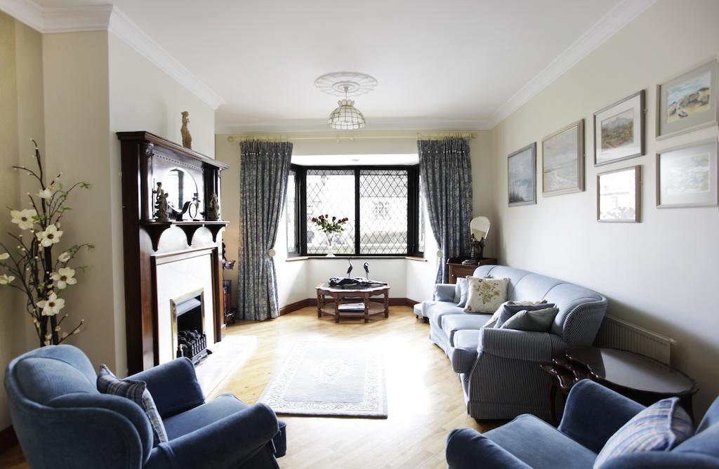 Ardawn House Bed & Breakfast กัลเวย์ ภายนอก รูปภาพ The living room